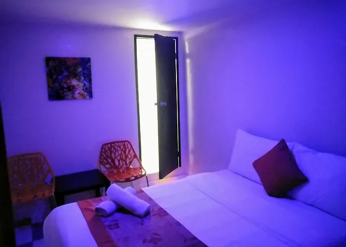 Halfway House Mactan Cebu Airport Hostel