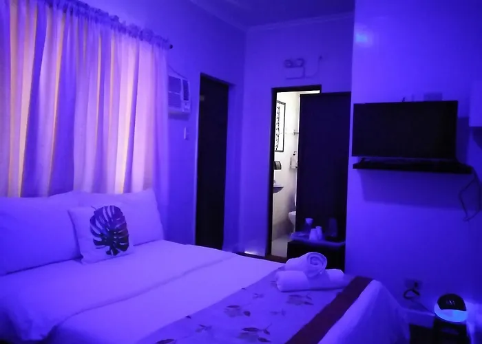 Halfway House Mactan Cebu Airport Hostel Lapu-Lapu City