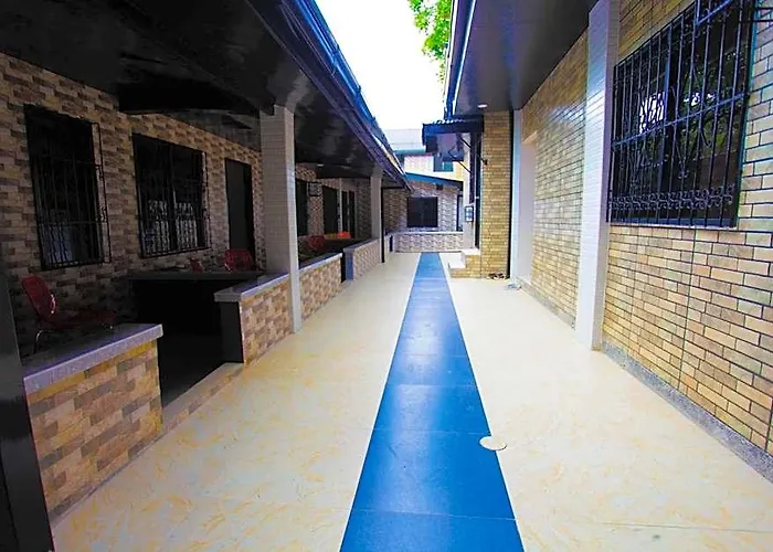 Halfway House Mactan Cebu Airport Île de Mactan