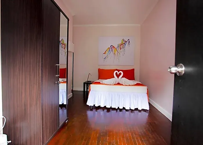 Halfway House Mactan Cebu Airport Auberge de jeunesse *